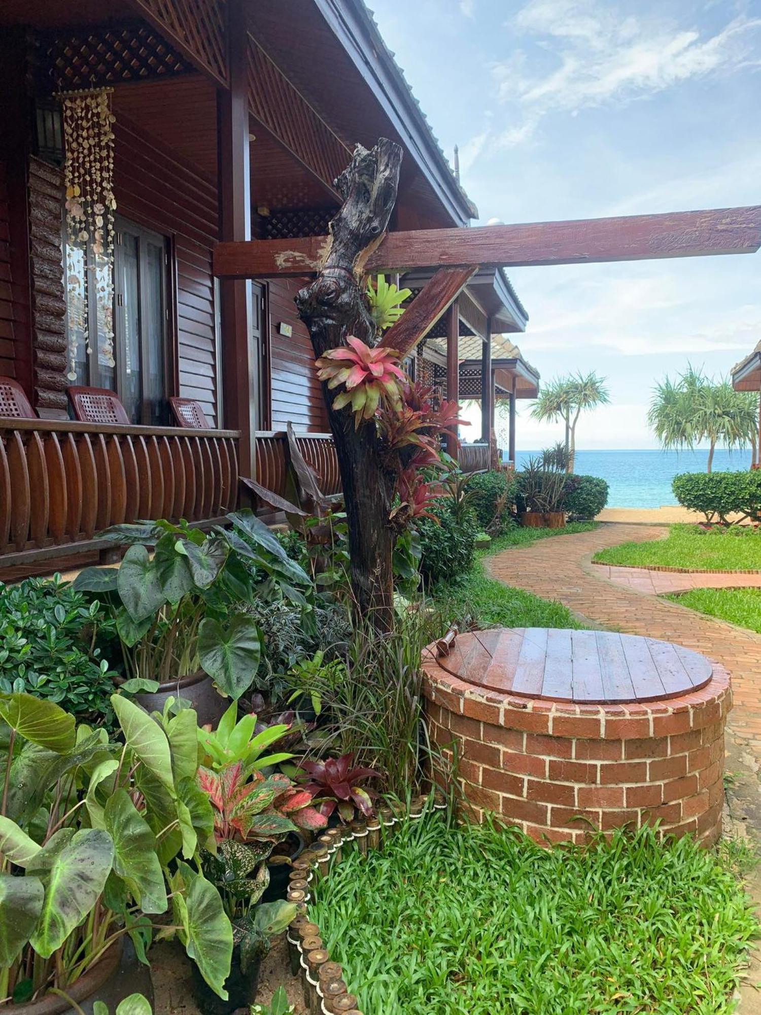 Baan Pakgasri Hideaway Hotel Koh Lanta Ngoại thất bức ảnh